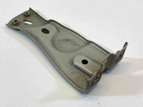 VW PASSAT B6 3C2 Kotflügelhalter vorne rechts 3C0821142 1.97 Diesel 30679378