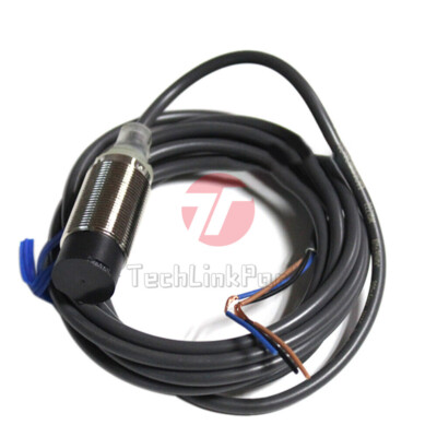 1PCS New Omron E2B-M12KN08-M1-C1 Proximity Sensor E2BM12KN08M1C1