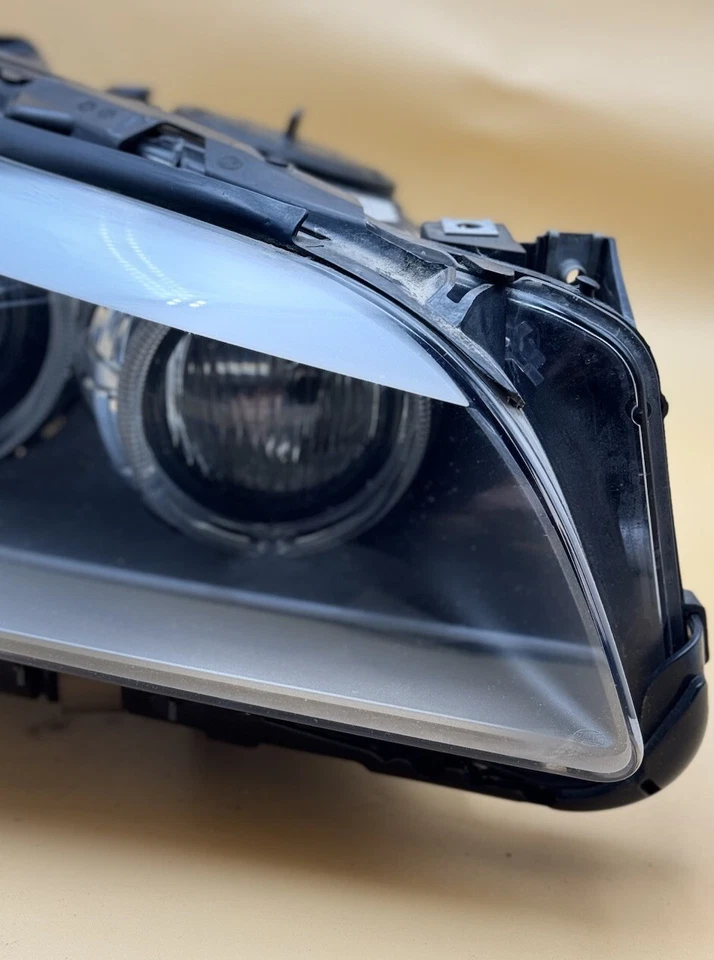 Оригинальная адаптивная ксеноновая фара для правостороннего пассажира BMW F10 528i 535i 550i 2011-2013 годов выпуска - Изображение 2 из 4