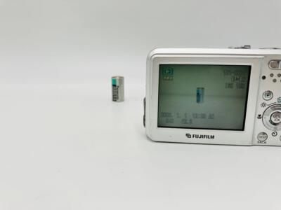 Fujifilm FinePix F30 Digital Camera Silver Excellent Condition | eBay