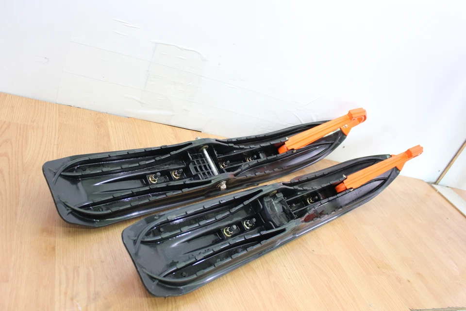 2018 ARCTIC CAT M8000 SNO PRO 153IN Skis - Image 3 of 4