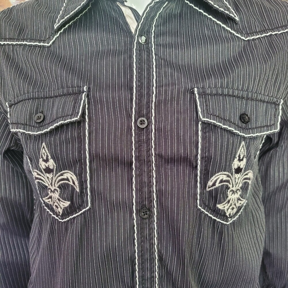 Roar Button Up #4 - image 1