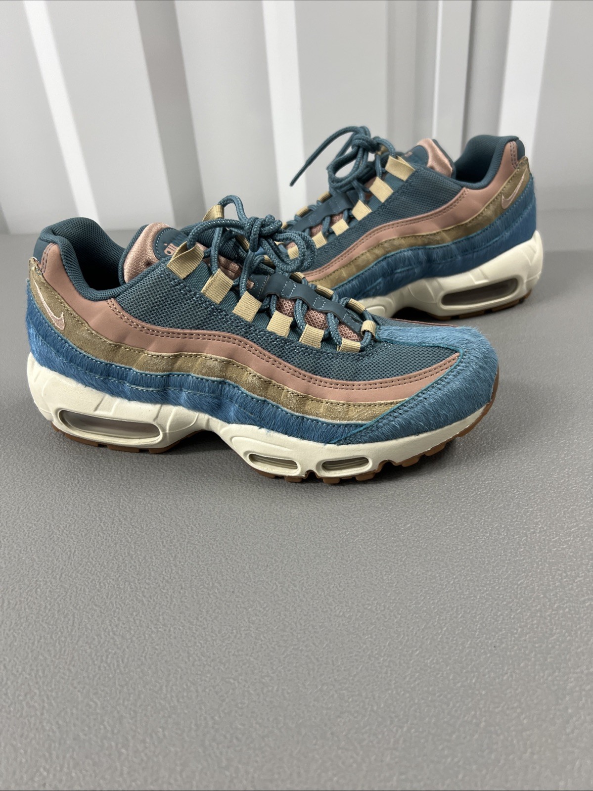 Taglia 8 5 Nike Air Max 95 'Embossed Fur Pony' (Donna)