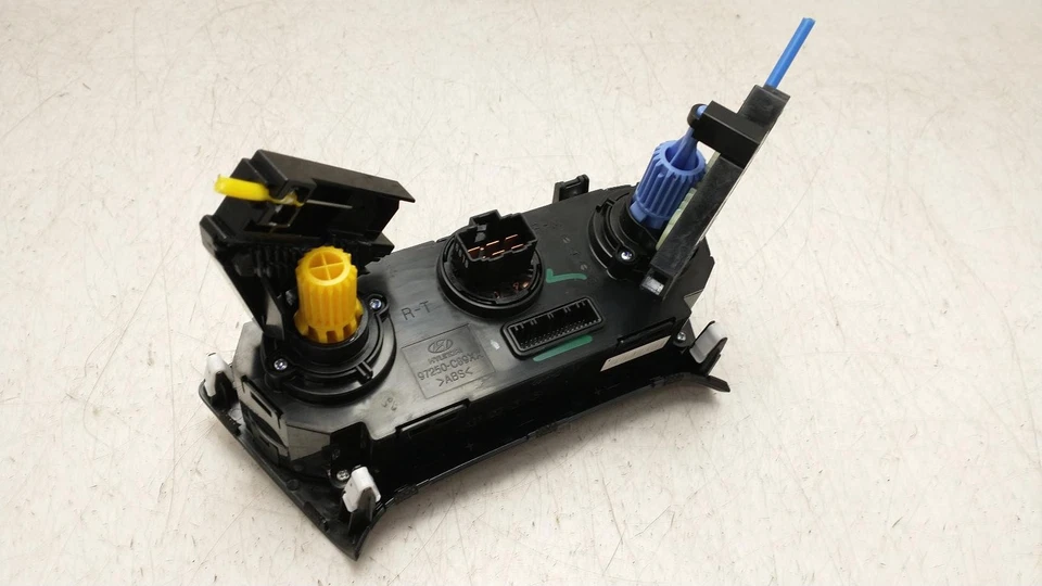 HYUNDAI I20 HEATER AC CLIMATE CONTROLS 97250C8710RDR 18-20 - Image 3 of 4