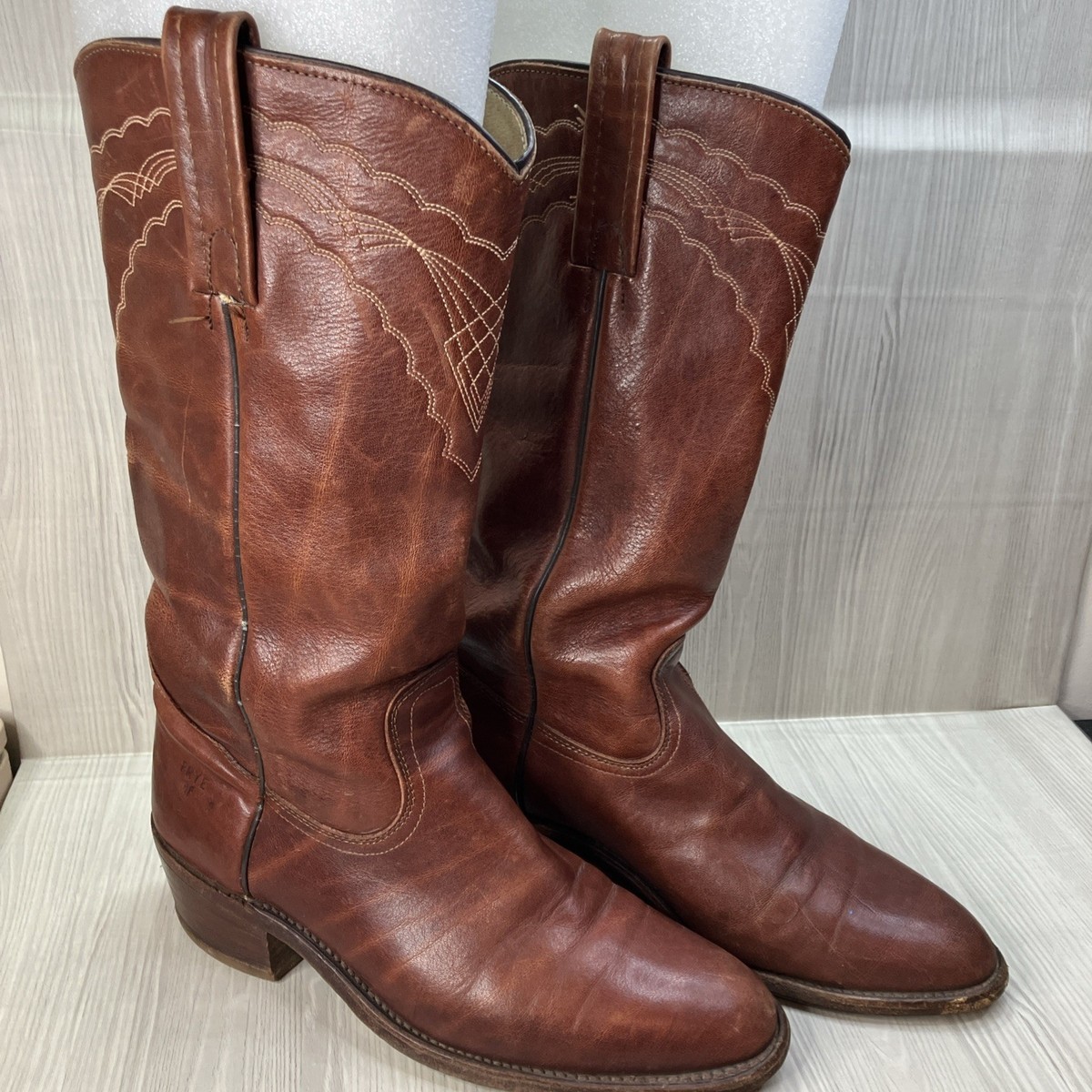 Vintage Frye Leather Cowboy Boots 3029 Western Stitched  display picture 2