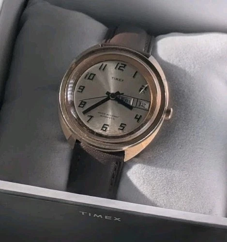 1975 Timex Viscount Automatic Watch Gold Cushion Case New Leather Strap RUNNING