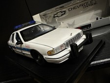 Refurbished Product 1/18 Utmodels Chevrolet Caprice 9C1 Chicago Police Departmen