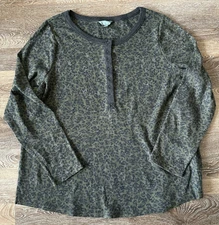 Terra & Sky Waffle Henley Long Sleeves Animal Print Green Womens 2X 20W-22W