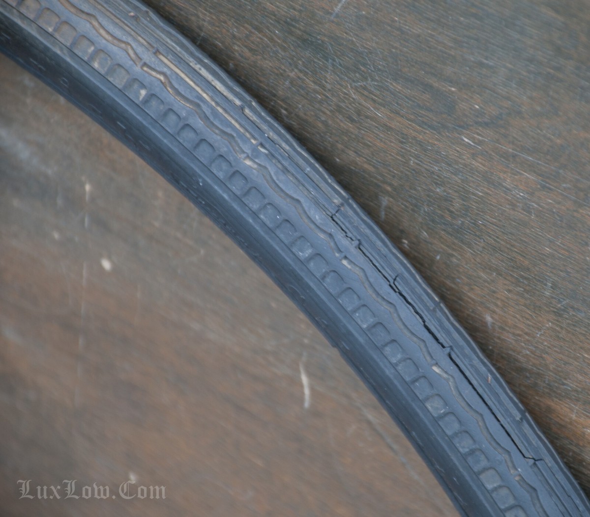 【新品】RUF CYCLES BALLOOH TIRE 26×3.０_ブラック 新品】RUF CYCLES BALLOOH TIRE 26×3.0_ブラック