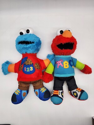 2013 Hasbro Talking Cookie Monster 123 Talking Elmo ABC