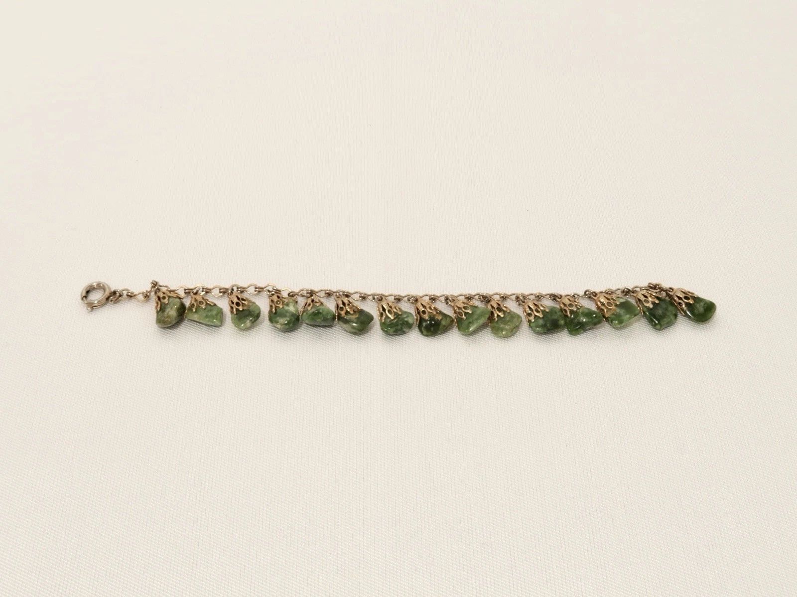 GERMANY Green Agate Stone Charm Gold Tone Vintage Bracelet Jewelry Br21
