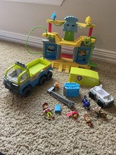 Lot of Paw Patrol Jungle Sets: Monkey Temple  Jungle Rescue Patroller COMPLETE