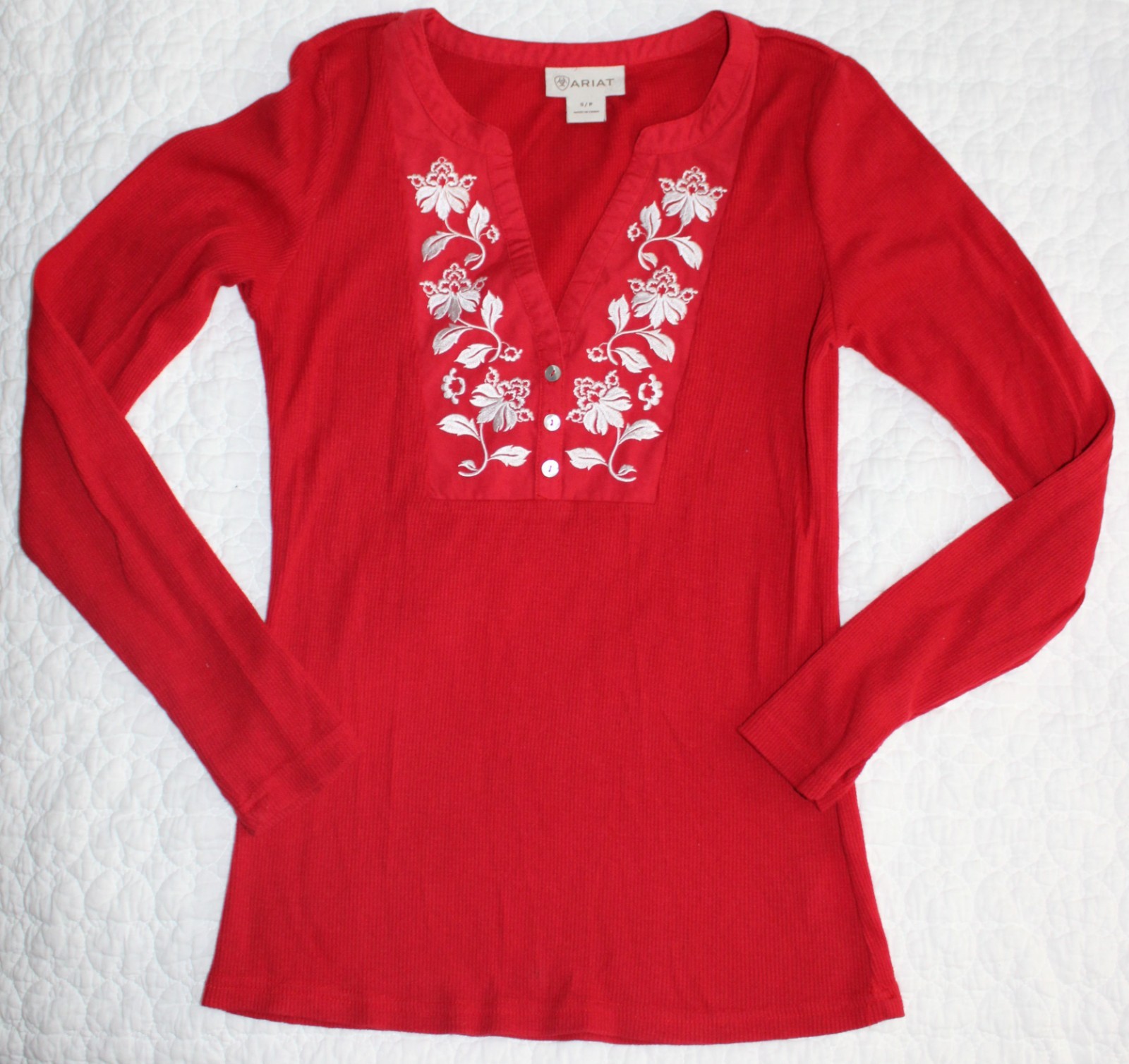 NWOT*ARIAT*Red Thermal Long Sleeve V-Neck*Top*Shirt*Womens Small*NEW*Embroidered