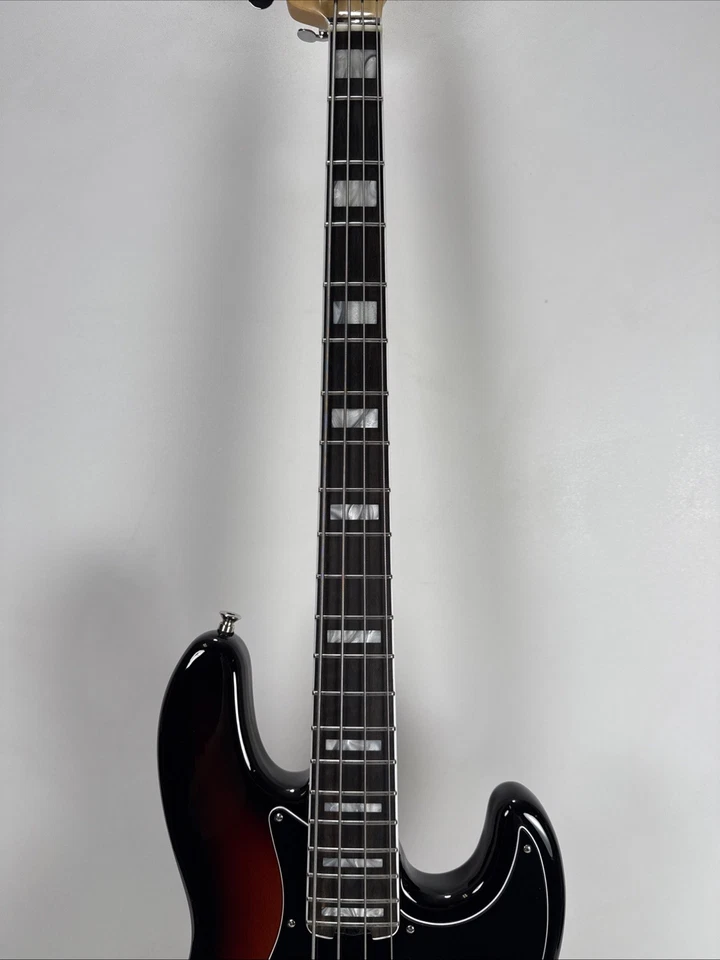Fender American Elite Jazz Bass w Original Molded Hardcase & Drop Tuner Sunburst - Image 4 of 4