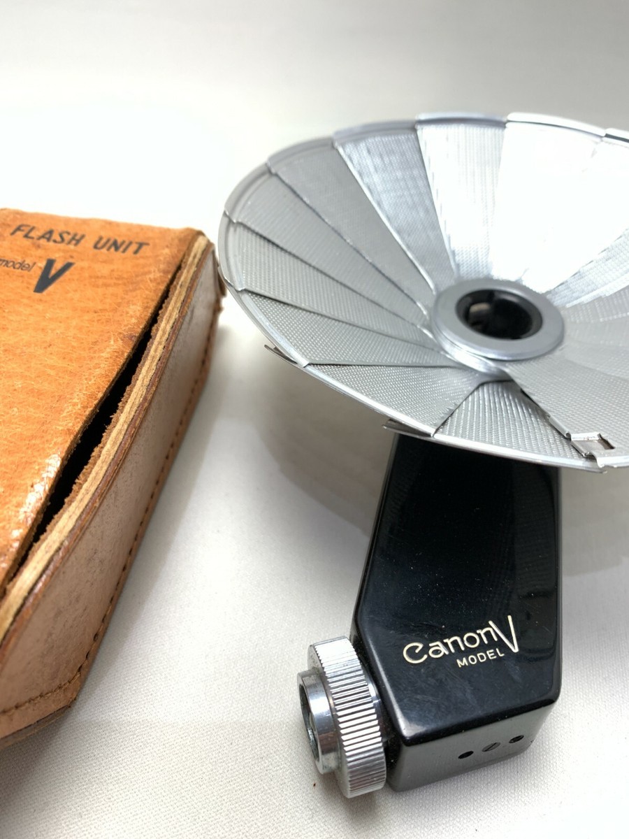 Canon Flash Unit Model V with Original Leather Case Canon V Series