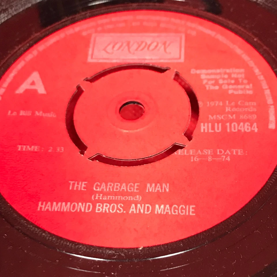 HAMMOND BROS AND MAGGIE The Garbage Man 1974 UK 7" PROMO vinyl single - Image 3 of 4
