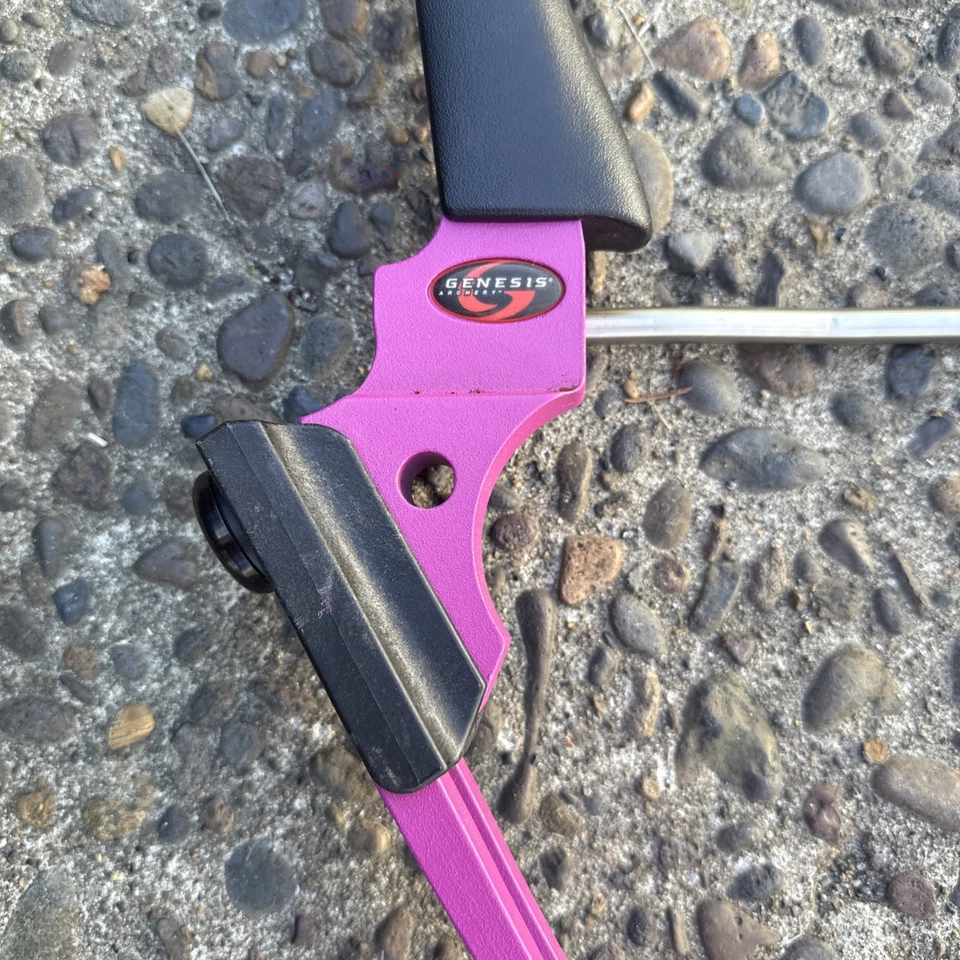 Genesis ARCHERY 原装复合弓右手拉紫色比赛 — 第 3/4 张图片