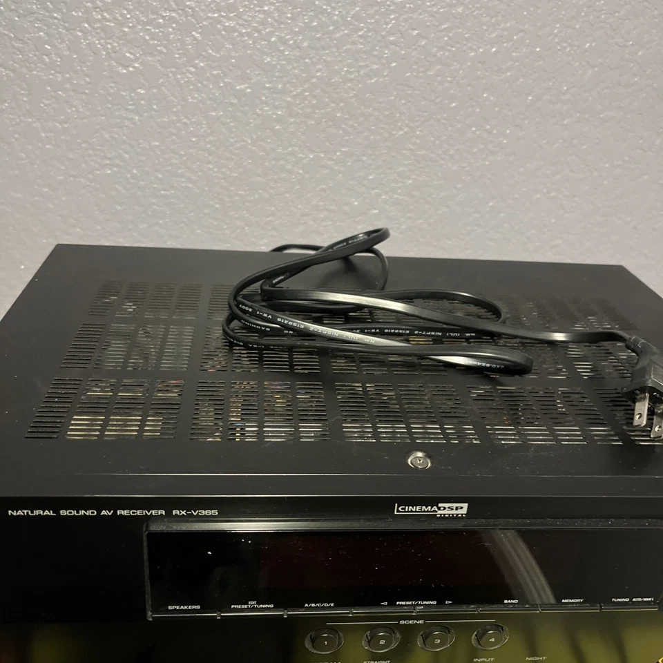 Yamaha RX-V365 Natural Sound AV Audio Reciver Rx-365 CinemaDSP Digital HDMI - Image 4 of 4