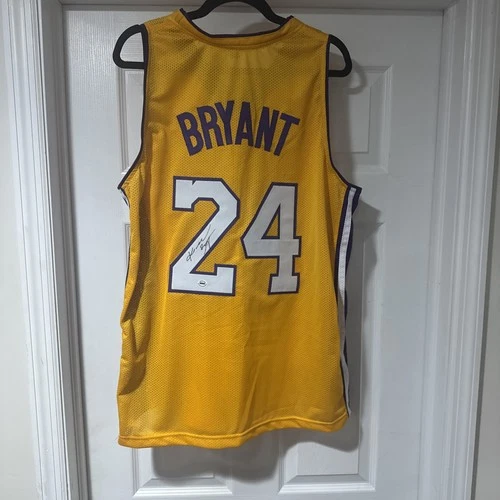 Kobe Bryant Signed Autographed Yellow Lakers Jersey COA NBA Basketball A45156