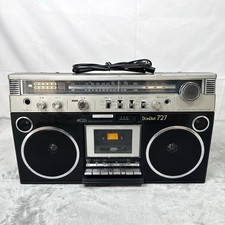 Toshiba RT-727OSD Bombeat Radio Cassette Player Vintage