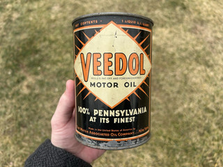 Veedol Motor Oil 1 One Quart Oil Can