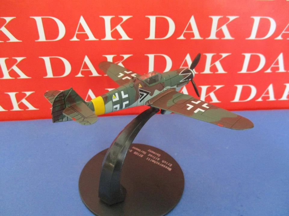 Die cast 1/72 Modellino Aereo Aircraft Messerschmitt Bf 109 K-4 Bubi Hartmann - Immagine 3 di 4