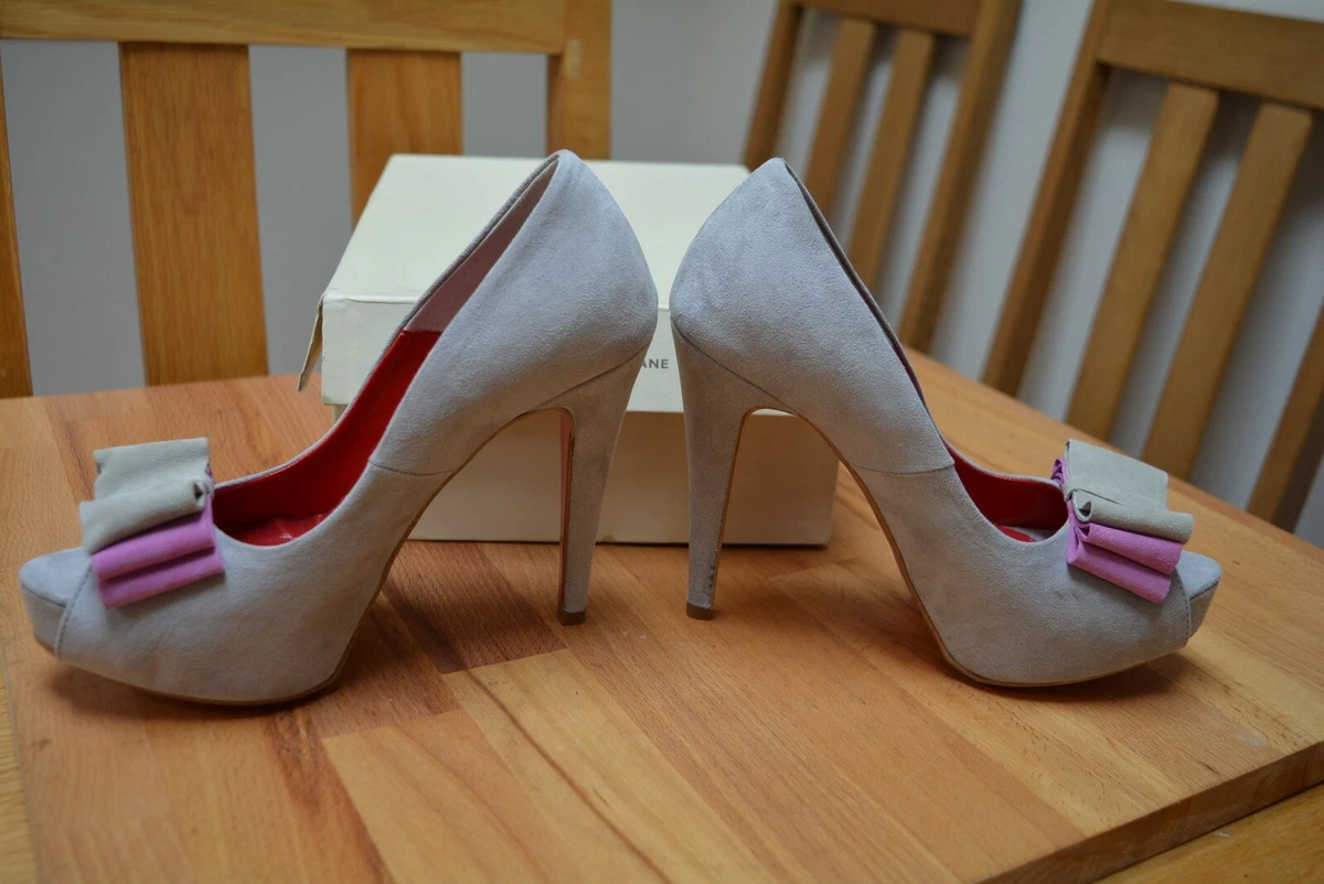 Peep toe deals designer shoes