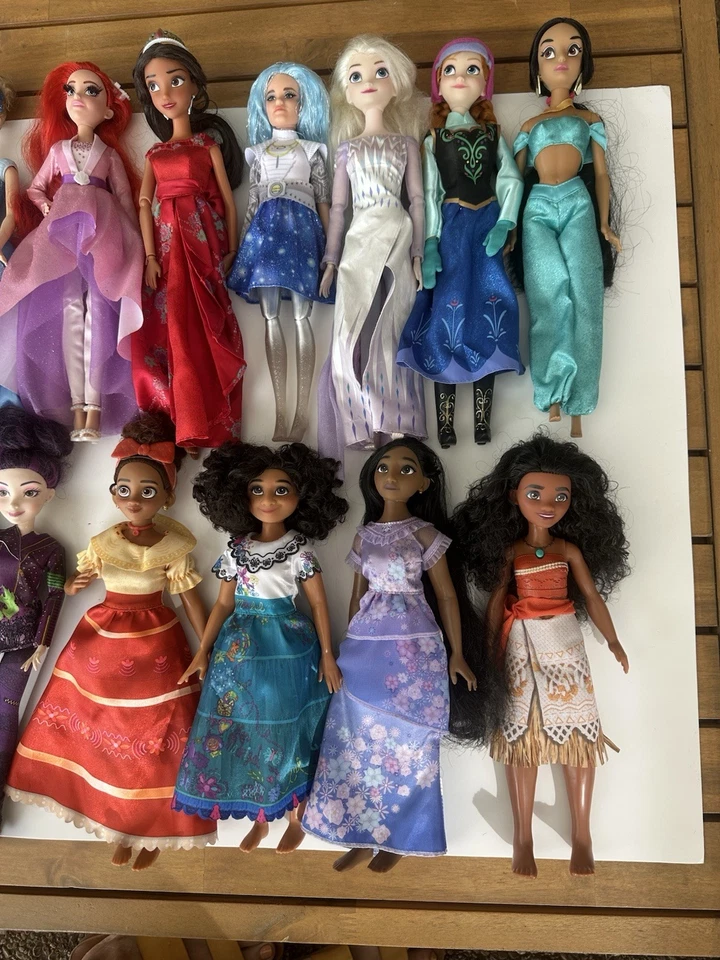 Lote de 15 muñecas Barbie princesa Disney Frozen Descendants Elena Moana Zombies Foto 4 de 4