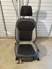 Skoda Fabia III 6V Sitz vorne links ORIGINAL