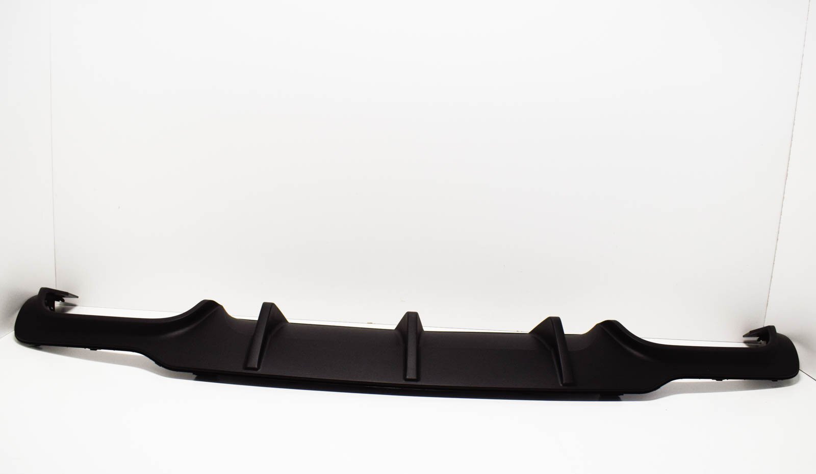 MB C-KLASSE W204 Heckstoßstange AMG Diffusor A2048853938 NEUES  