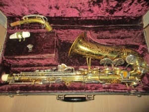1955-1956 BUESCHER ARISTOCRAT PROFESSIONAL ALTO SAXOPHONE # 356xxx