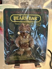 Boyd's Bear Bearwear Ima Chillin..Takin' It Easy Pin