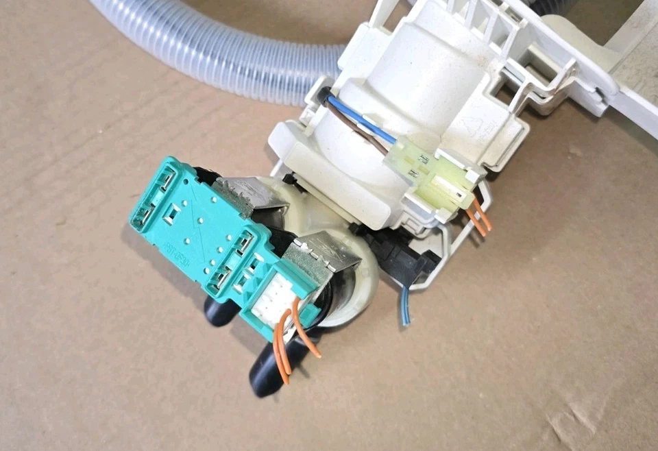 Genuine Bitron Type 87 Bosch Siemens AquaStop Inlet BSH 8001035168 - Image 3 of 4