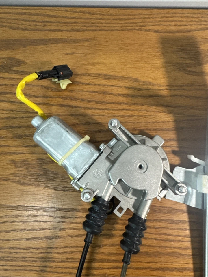 Regulador de ventana eléctrica delantero izquierdo 748-382 con motor para 00-04 Kia Spectra Foto 3 de 4