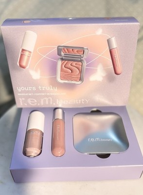 r.e.m Beauty リップ アイシャドウセット REM r.e.m. Beauty Ariana Grande Yours Truly Makeup Gift Set NEW