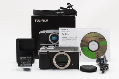 [Top NEUWERTIG] Fujifilm X-E2 Digitalkamera Gehäuse englische Sprache eingeri...