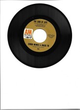 19?? SERGIO MENDES & BRASIL '66 "THE LOOK OF LOVE" 45 rpm 7"