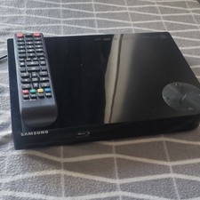 Samsung Blu-Ray DVD Player BD-F5100 with Remote Control