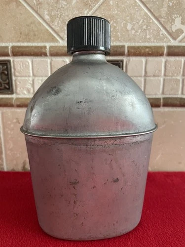 WWII WW2 US Military Steel Canteen Dated 1945 Vollrath w/ Cork!