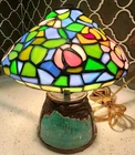 Vtg Tiffany Style Stained Glass Floral Table/ Nightstand Lamp 9.5 in Tall Works!