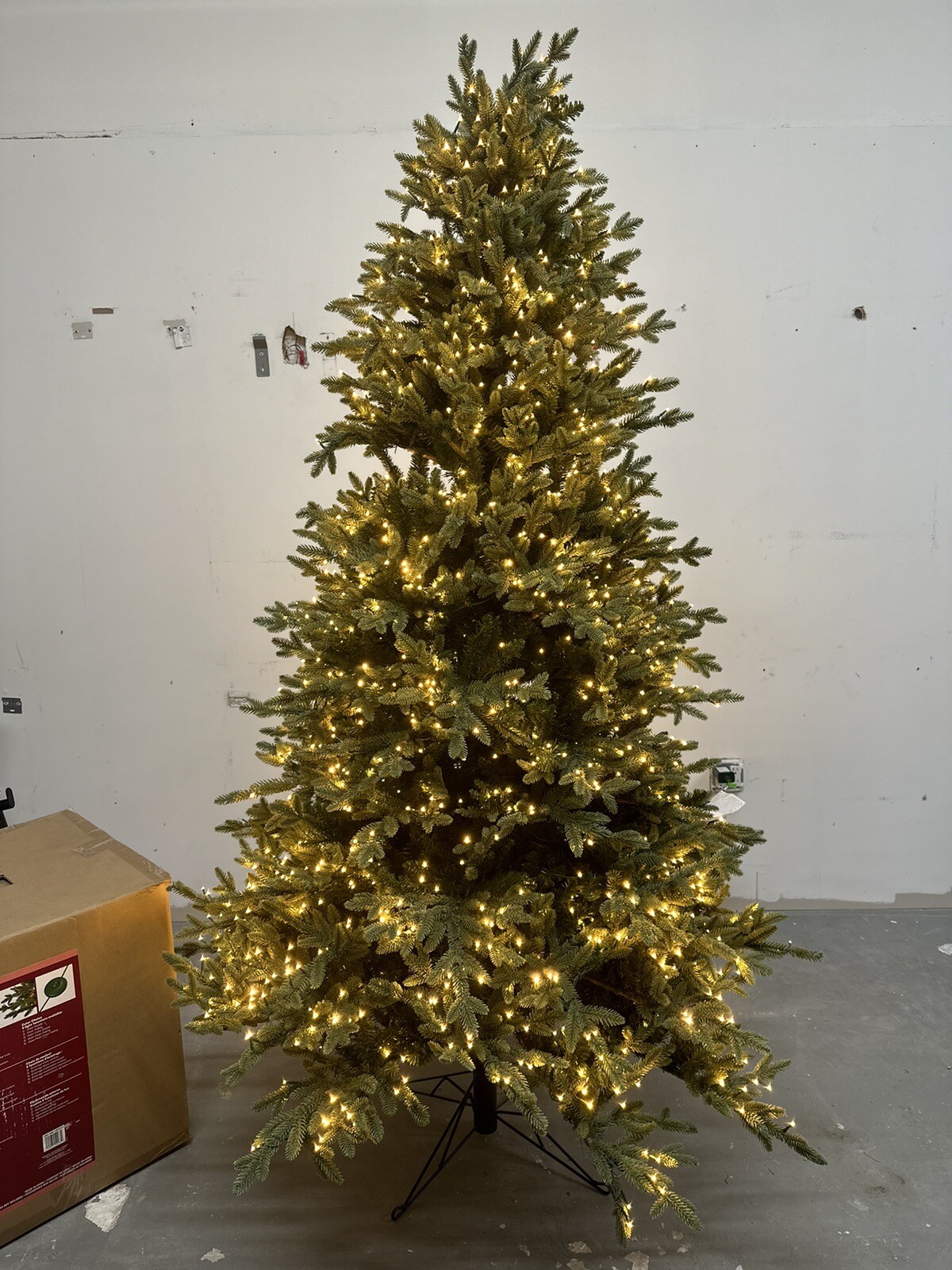 7.5’ PreLit Micro LED Artificial Christmas Tree 1850 LED Lights NO Remote 192072532937 eBay