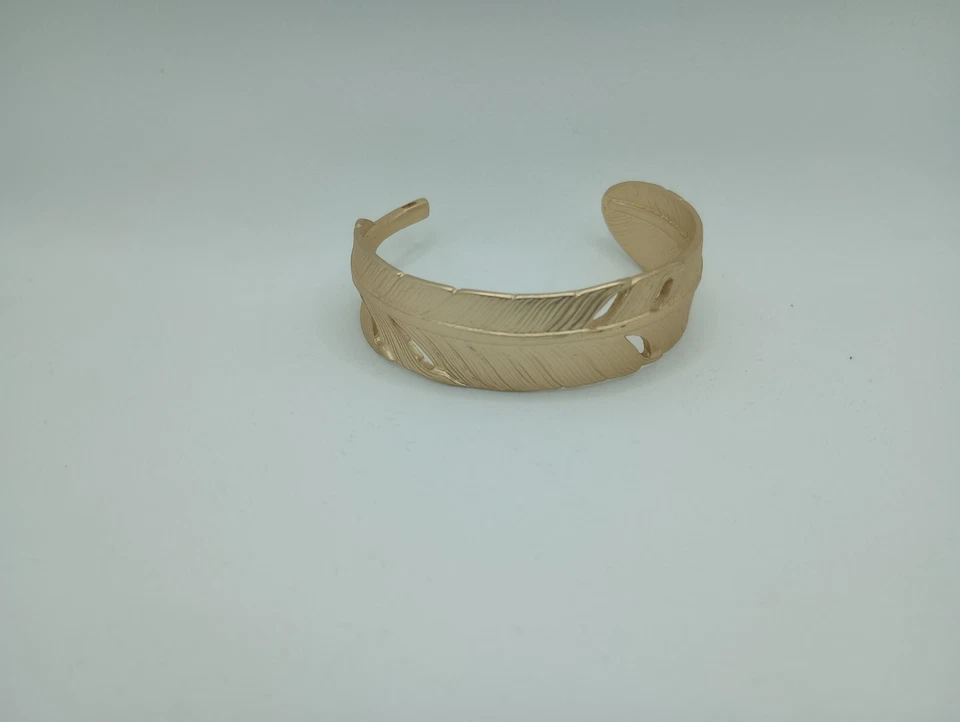 I.N.C. International Concepts Gold Tone Leaf Cuff Bracelet - Image 2 of 4