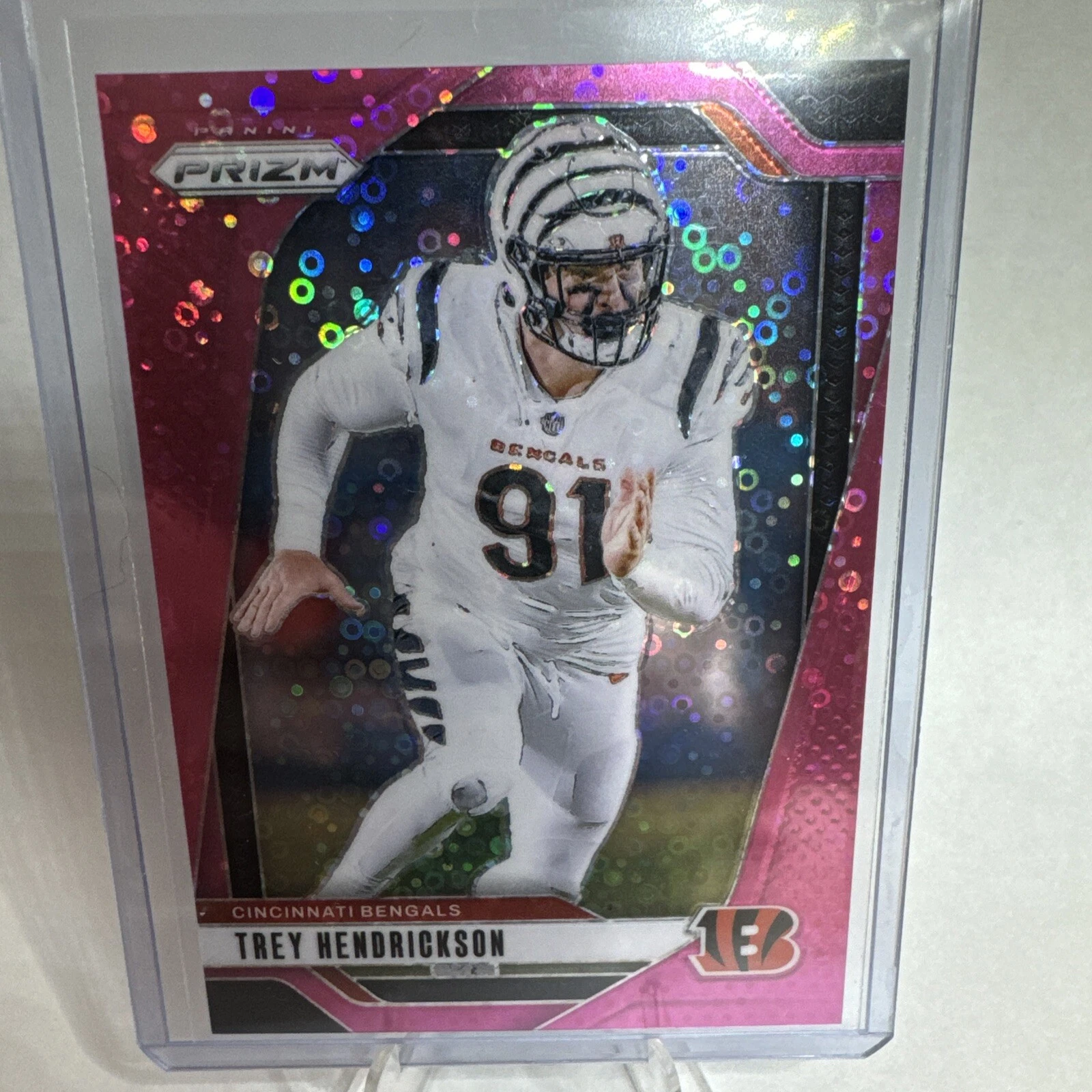 TREY HENDRICKSON 2024 Prizm #59 PINK DISCO PRIZM /25  Cincinnati Bengals