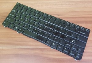 Tastatur Keyboard N860-7629-T001/02 aus Notebook Sony PCG-Z1WA