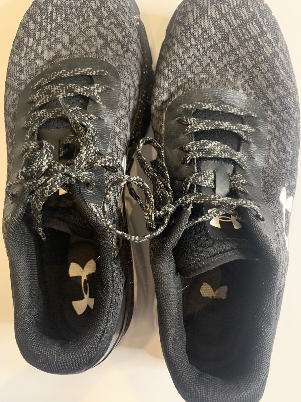 women's charged escape 2 running shoe