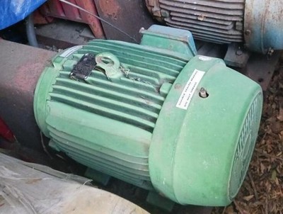 WEG NEMA Premium 25 HP 1770 RPM 284T 3Ph 208-230/460 V 60 Hz 02518ET3E284T