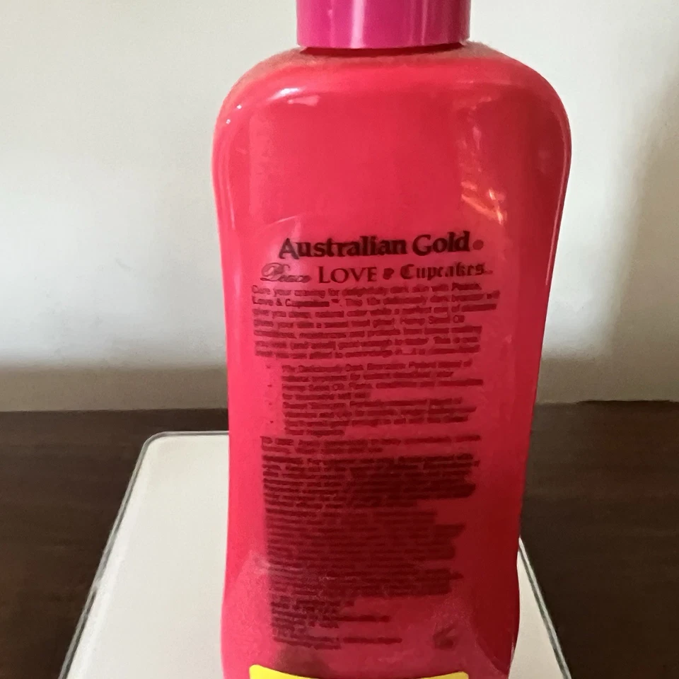 Australian Gold Peace Love Cupcakes 10X Dark Bronzer Tanning Lotion 8.5oz Read - Image 3 of 4