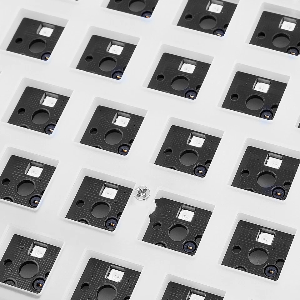 Sharkoon SKILLER SGK50 S3 PBT Gaming Tastatur - 75% Layout, Hot-Swap Gateron G P - Bild 4 von 4