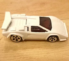 Hot Wheels Lamborghini Countach 1987 White 1:64 Diecast Car Vintage