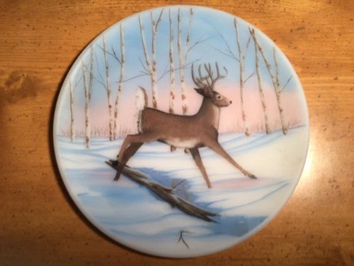 FENTON GLASS Nature's Grace Designer Series Deer Plate LE 252/1250